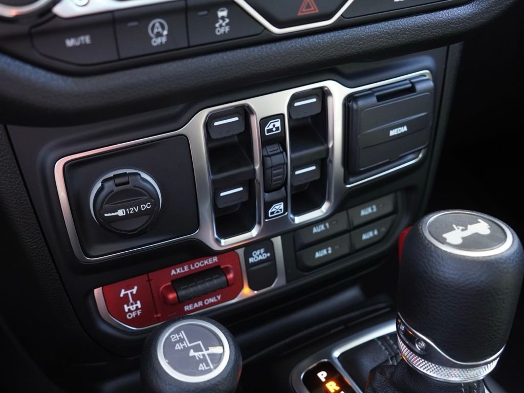 New 2026 Black Clear-Coat Exterior Paint Jeep Willys image 15