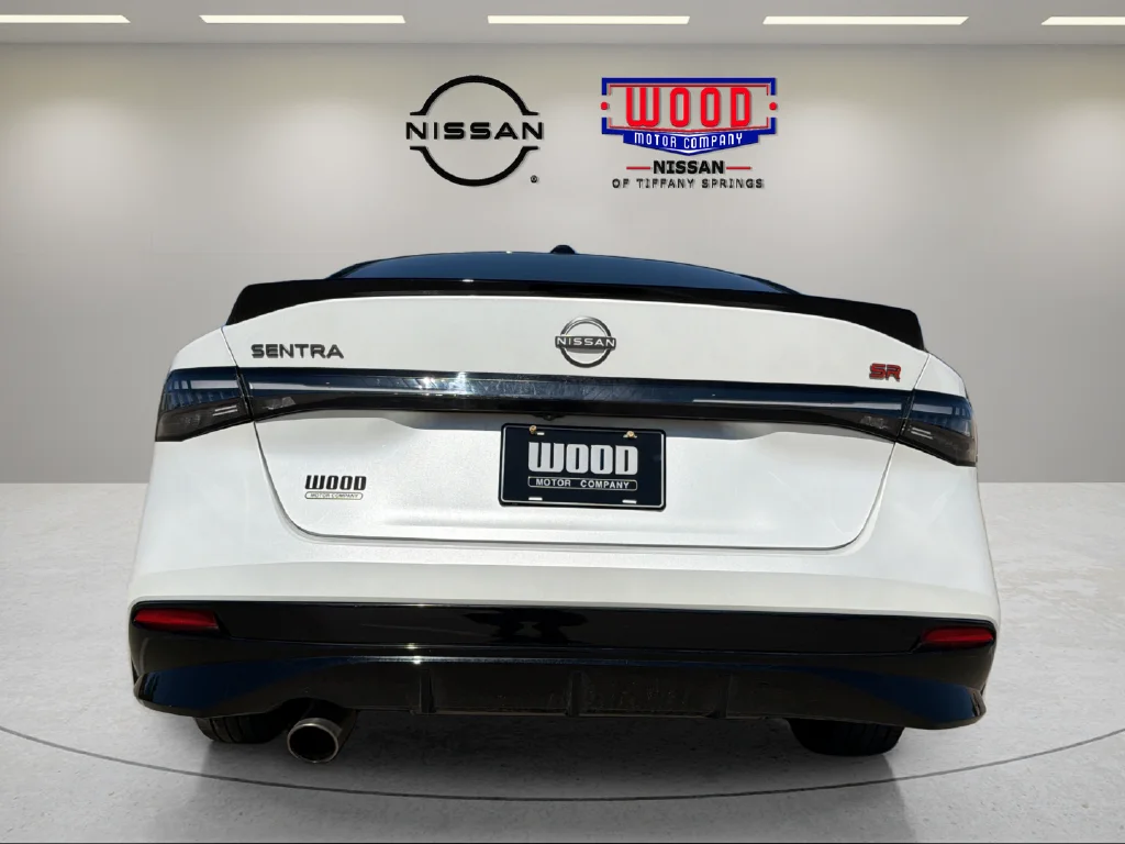 Certified Used 2026 Aspen White Super Black Nissan SR image 3