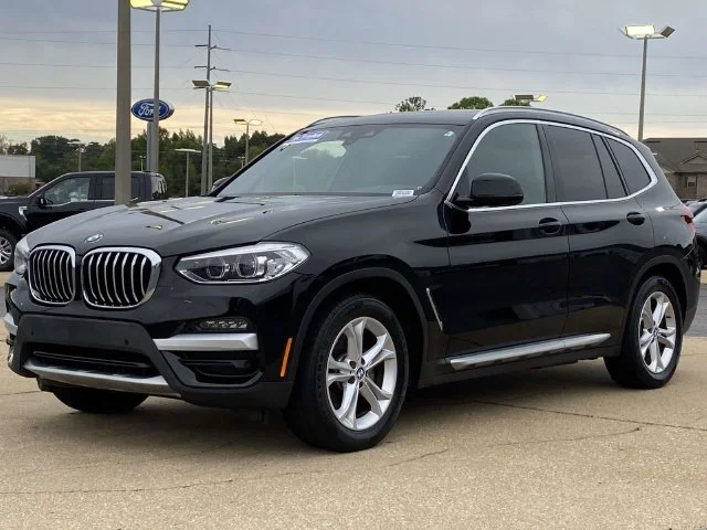 Used 2020 Black BMW sDrive30i image 6
