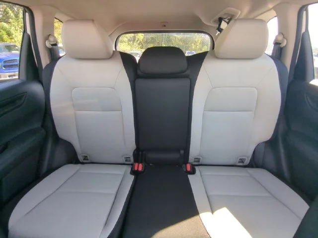 Used 2024 Platinum White Pearl Honda EX image 23