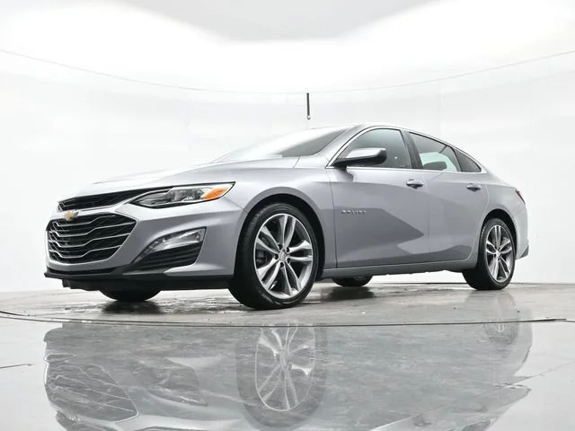 Used 2024 Sterling Gray Metallic Chevrolet 2LT image 25