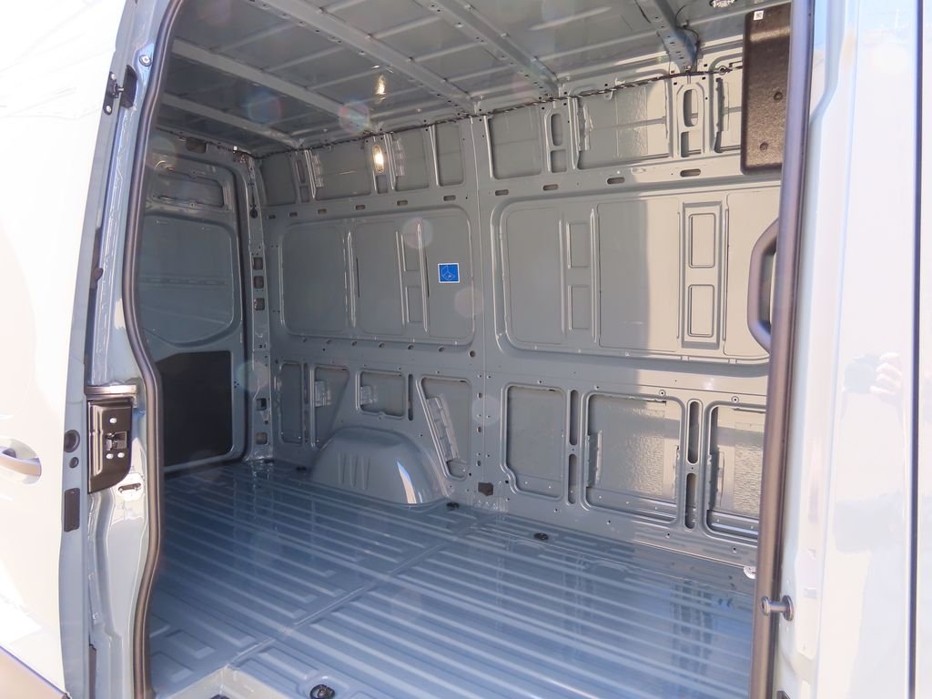 New 2026  Mercedes-Benz Cargo 144 WB image 21