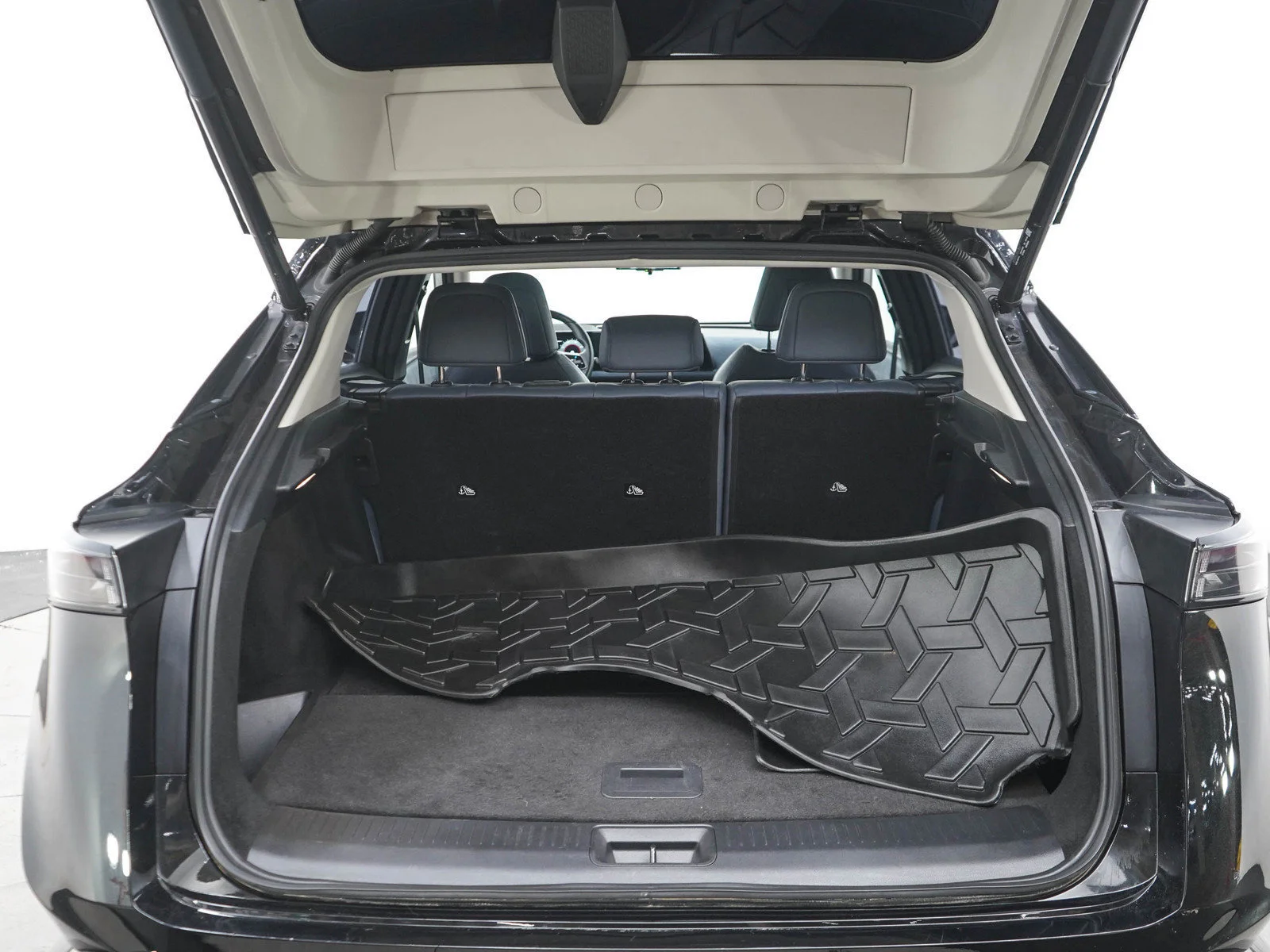 Used 2023 Black Diamond Pearl Nissan PLATINUM+ image 16