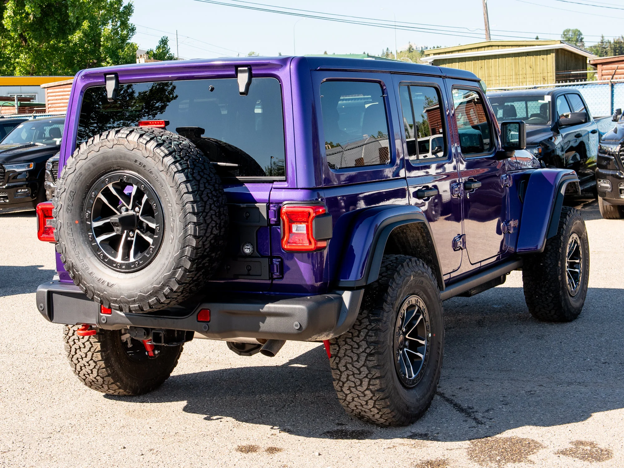 New 2026 reign Jeep Rubicon X* 4 Door 4x4, 35 Inch Tires, Steel Bumpers, Nappa Leather image 5