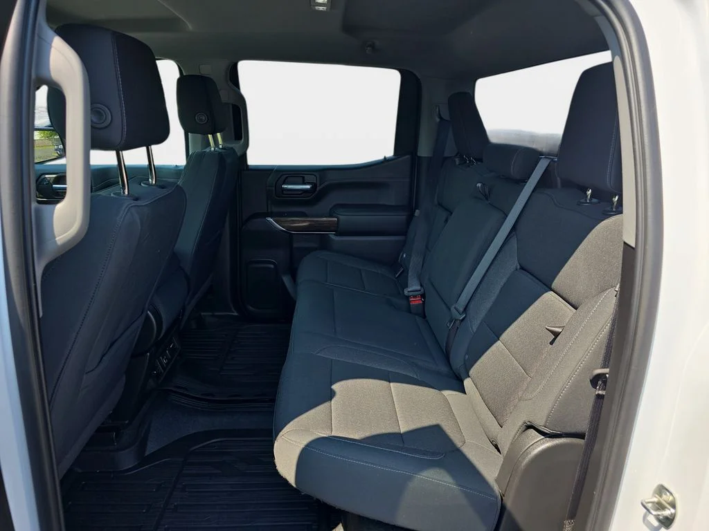 Used 2020 White GMC Elevation image 14
