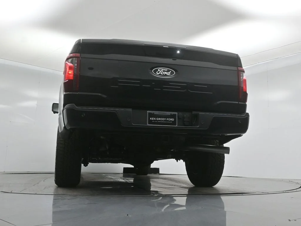New 2026 Agate Black Metallic Ford XLT image 47