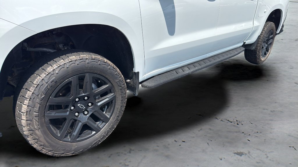 Used 2021 SUMMIT WHITE Chevrolet LT Trail Boss image 30