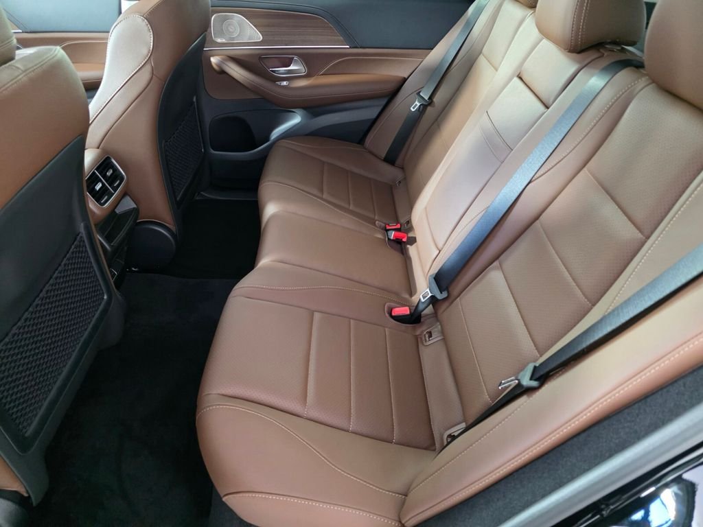 New 2026 Black Mercedes-Benz GLE 450 image 11
