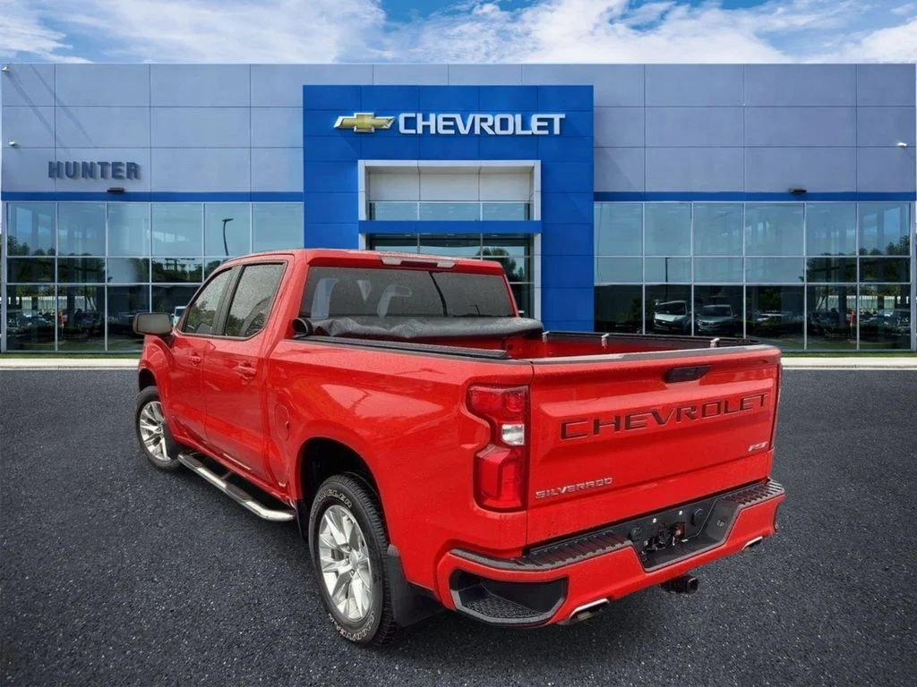 Used 2022 Red Hot Chevrolet RST image 2