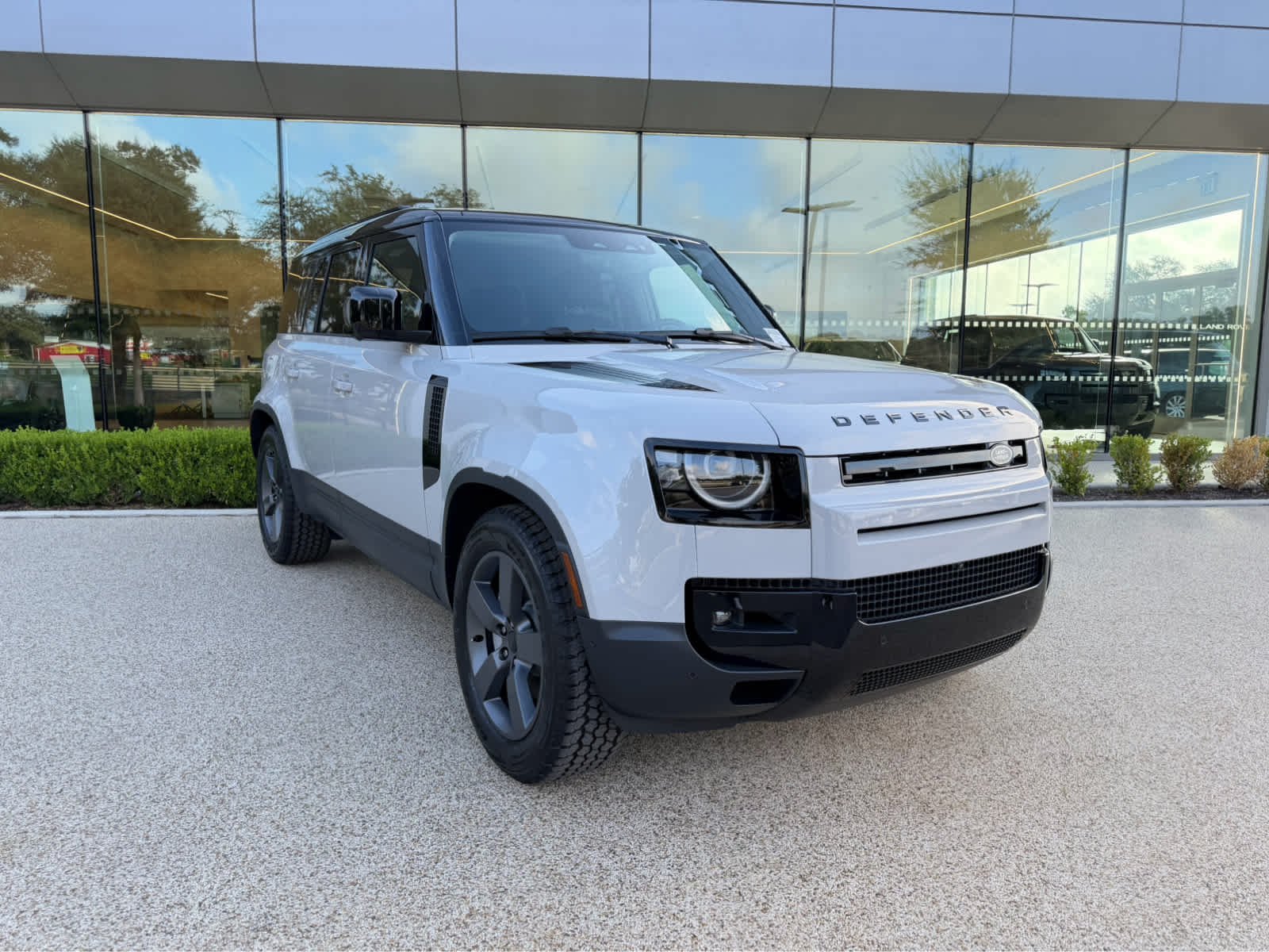 New 2026 Borasco Grey Land Rover S image 3