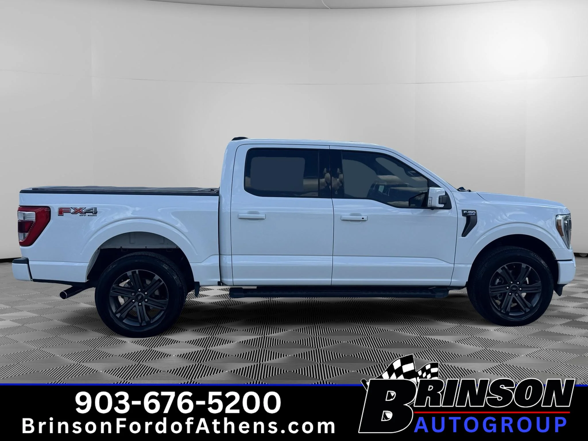 Certified Used 2023 Oxford White Ford LARIAT image 4