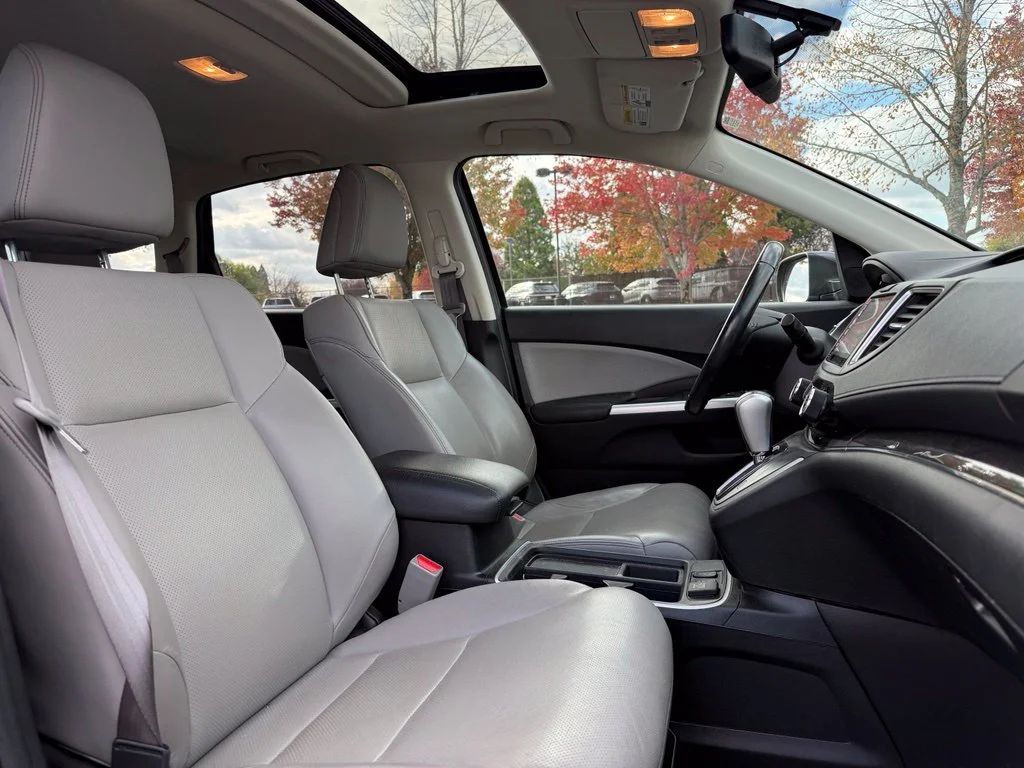 Used 2015 Modern Steel Metallic Honda EX-L image 24