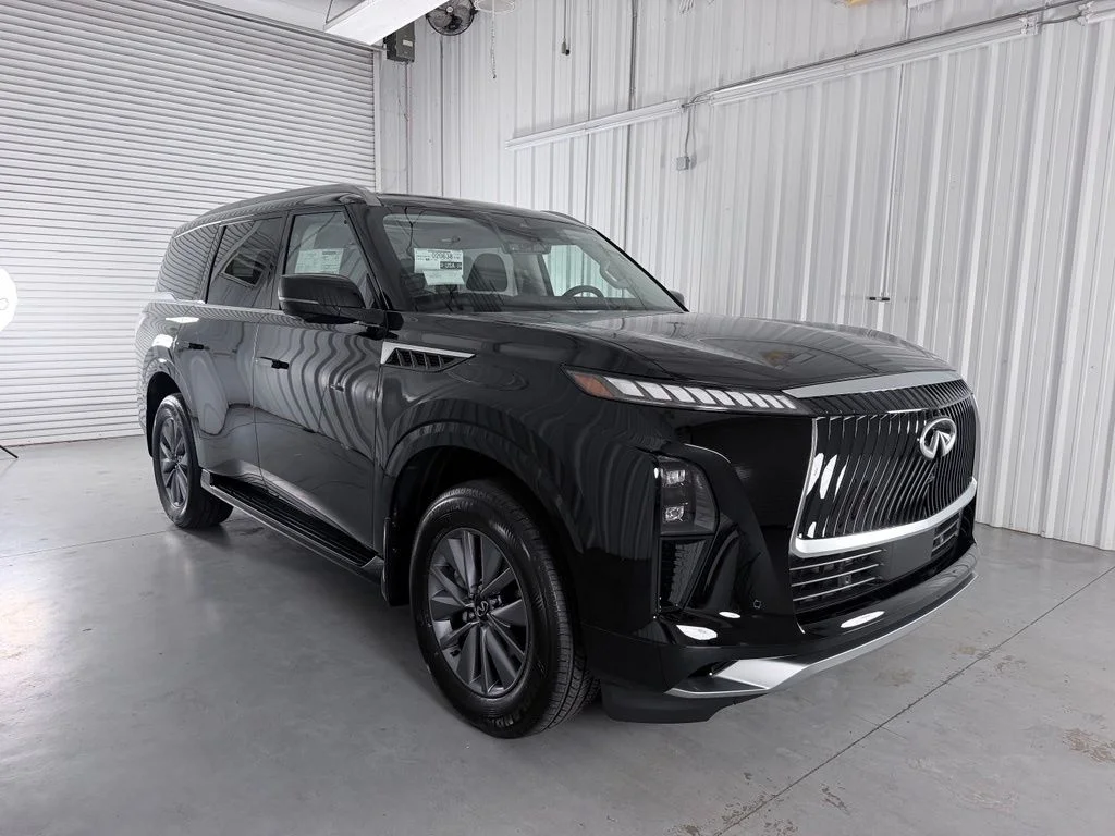 New 2027 BLACK OBSIDIAN INFINITI Pure 2WD image 4