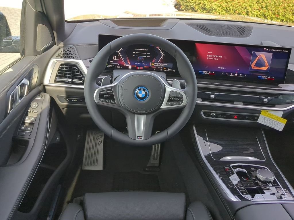 2026 BMW X5 50e - Photo 16