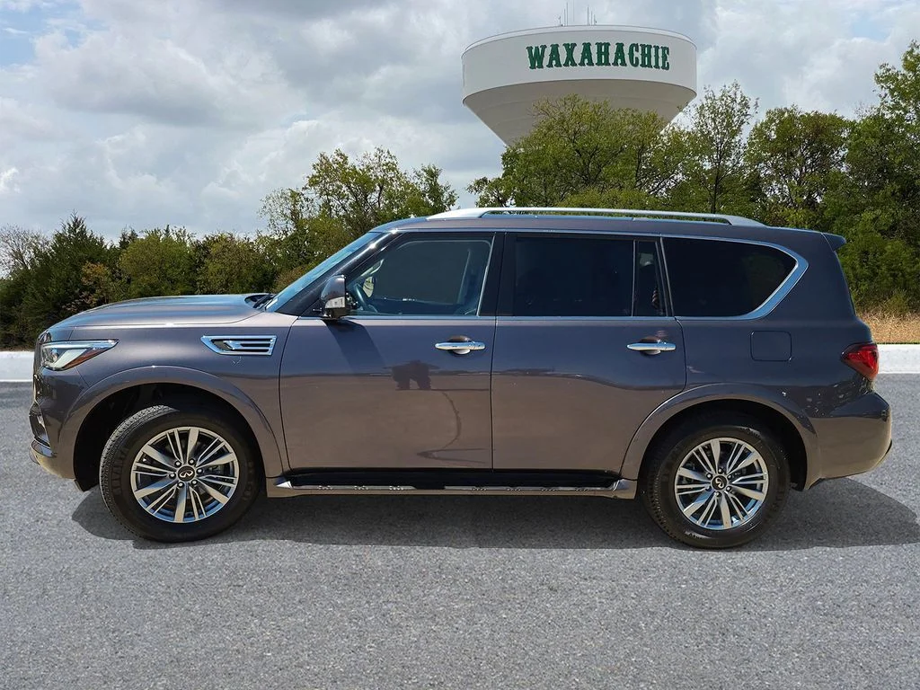 Used 2024 Gray INFINITI LUXE image 3