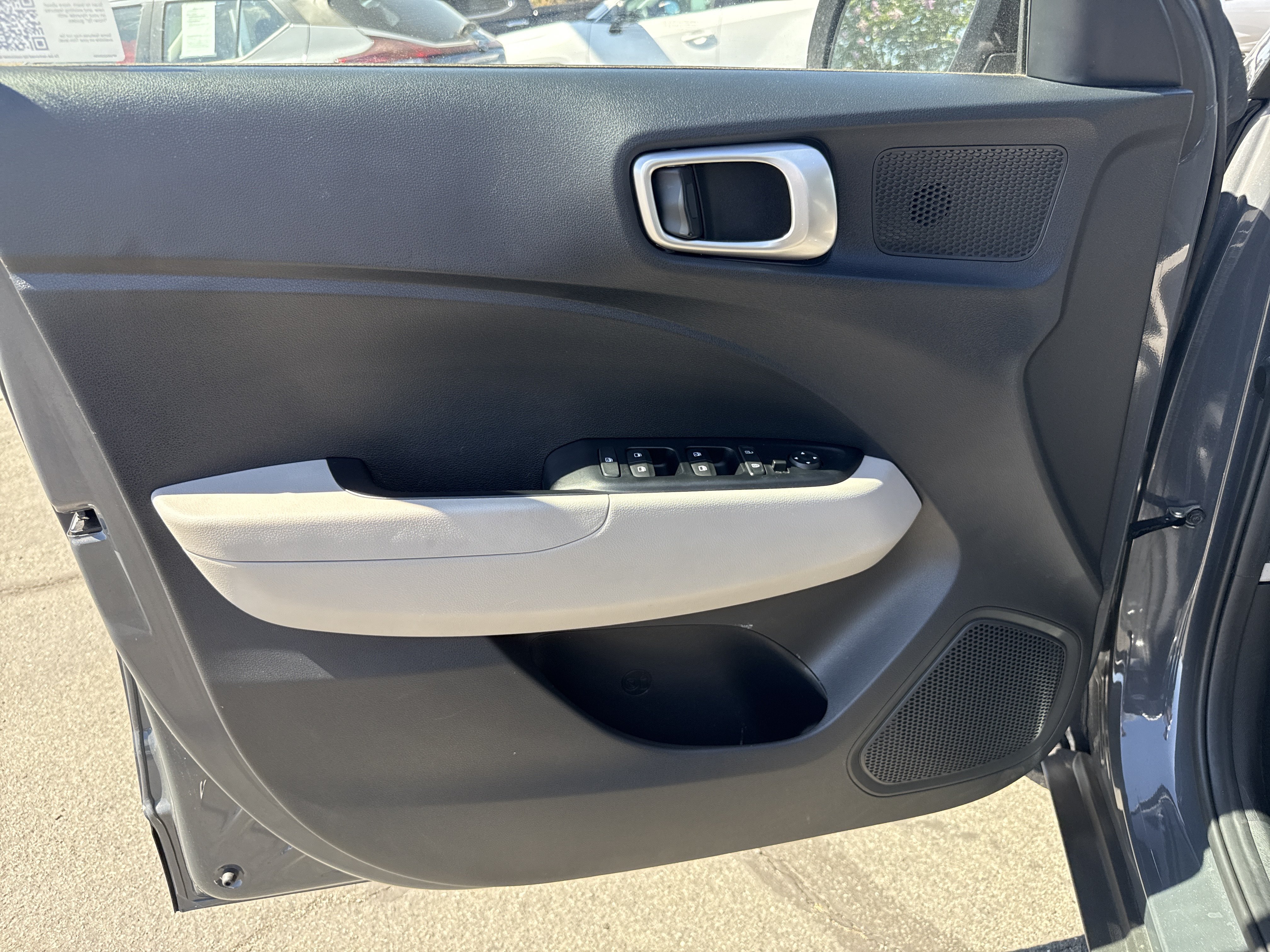 Used 2025 Gray Hyundai SEL image 11