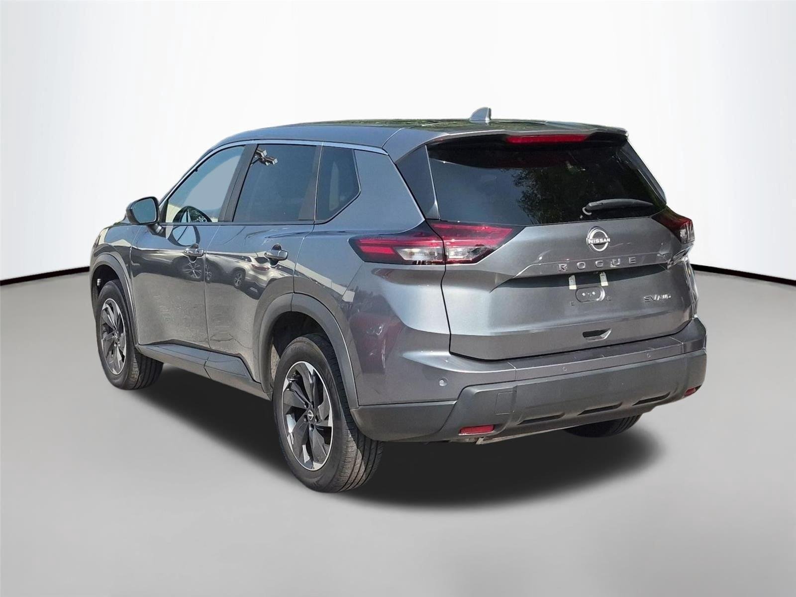 Used 2024 Gun Metallic Nissan SV image 3
