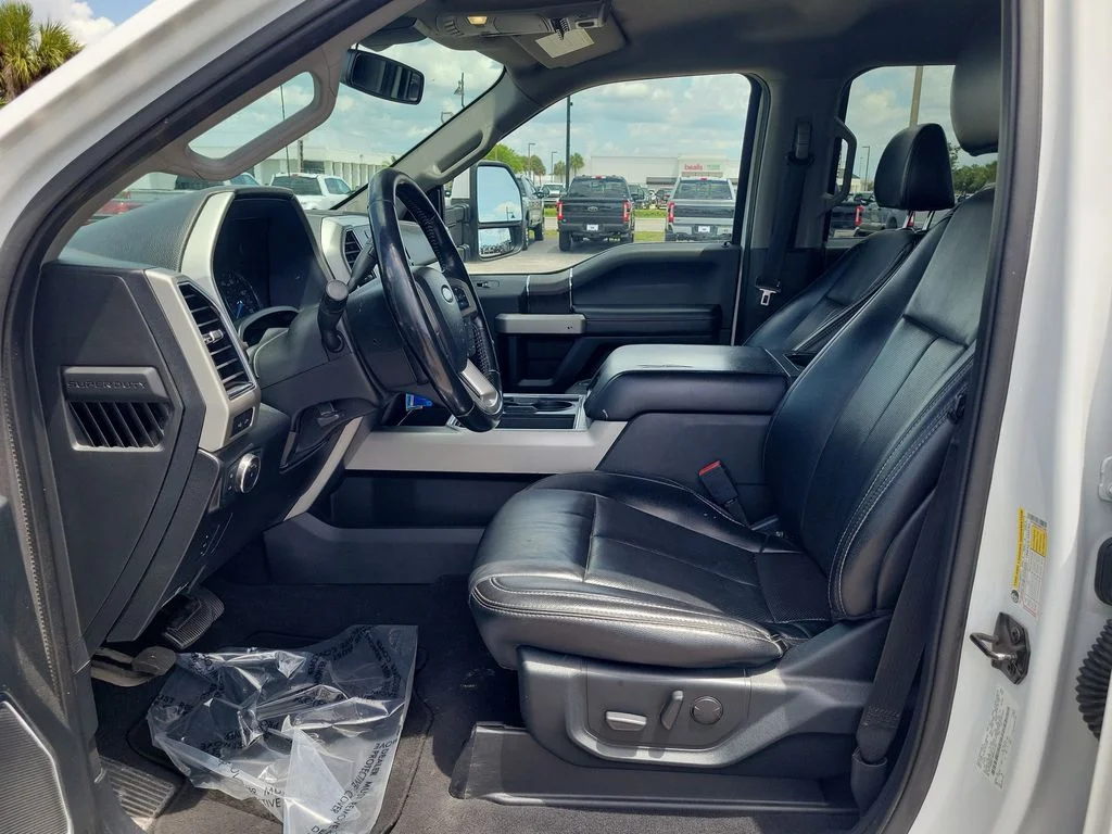 Used 2021 White Ford Lariat image 17