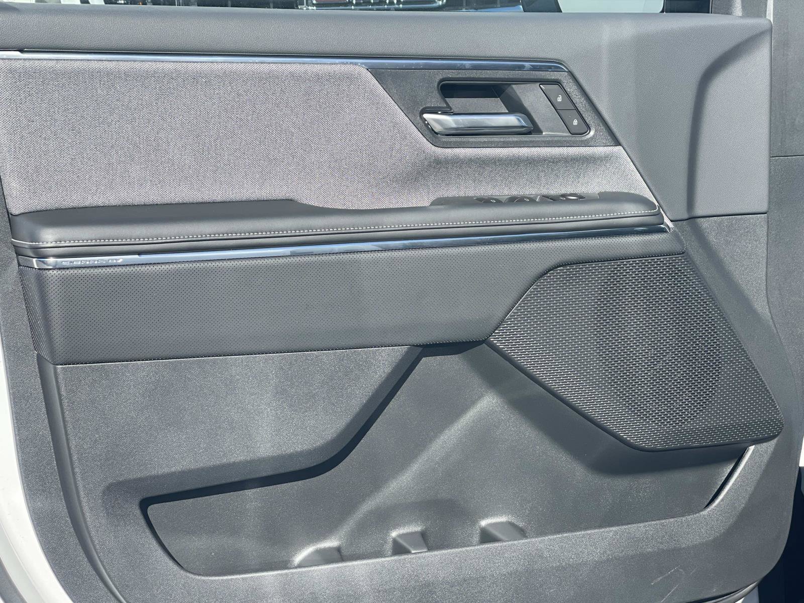 2026 GMC Sierra EV Elevation - Photo 19