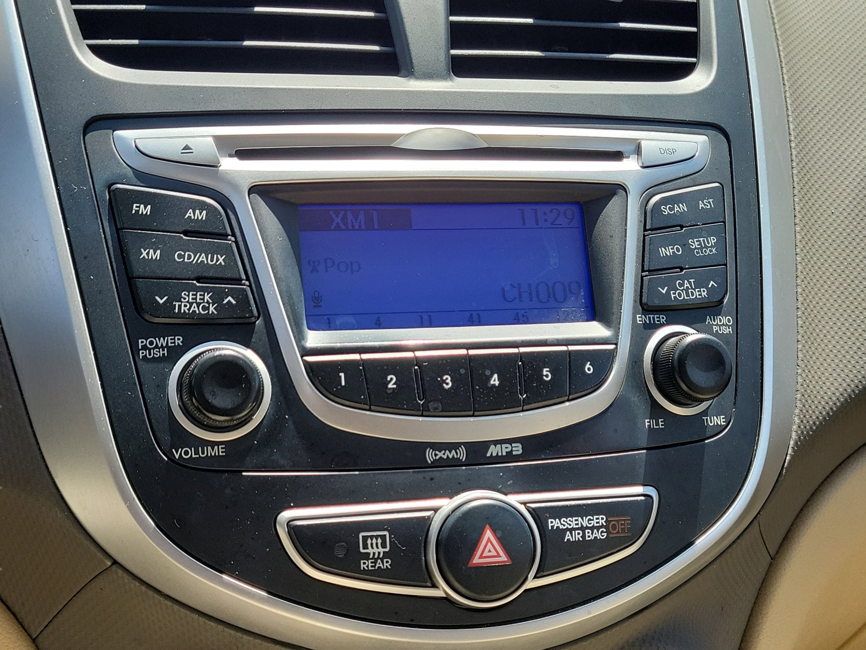 Used 2012 Boston Red Hyundai GLS image 22