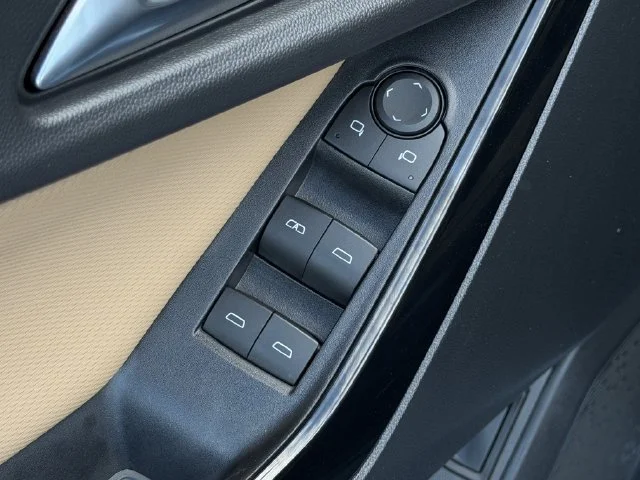 2025 Chevrolet Equinox ACTIV - Photo 23