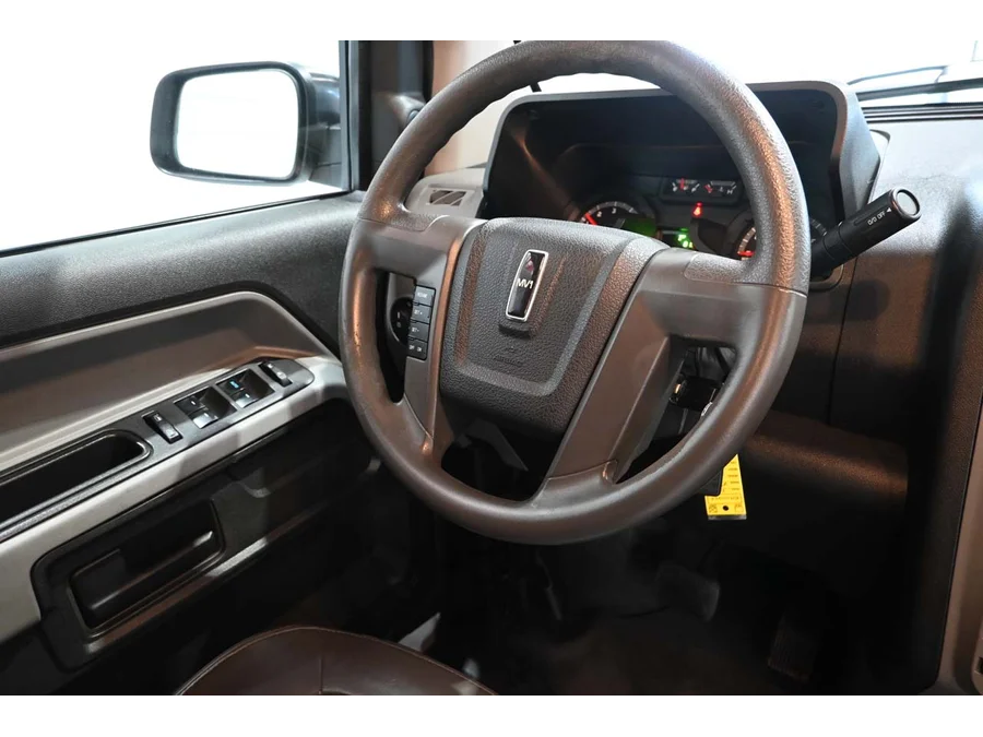 Used 2014 WHITE VPG DX Mobility Handicap Van image 24