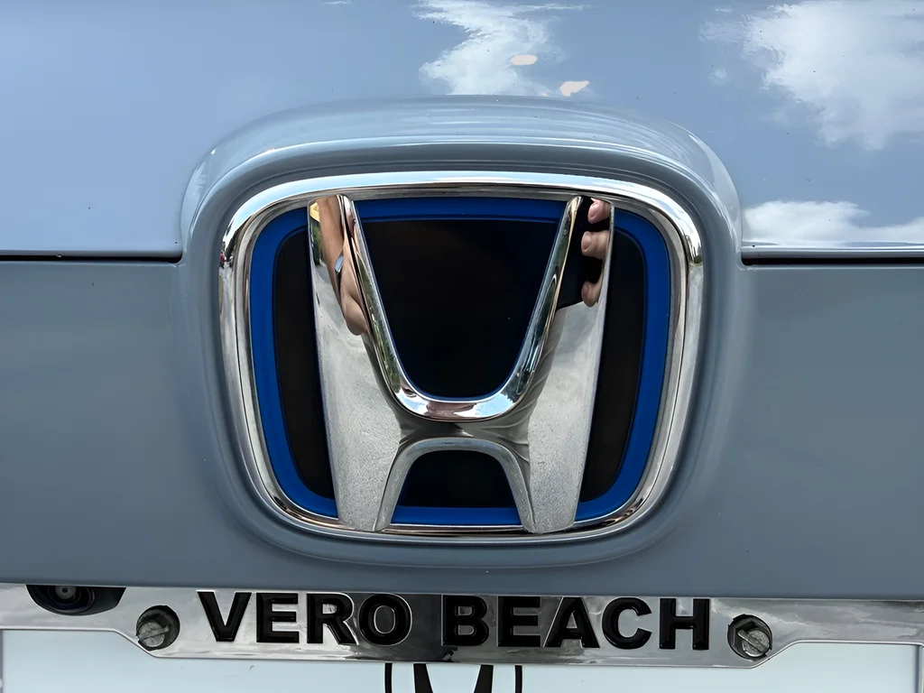 2022 Honda Accord Hybrid Touring - Photo 37