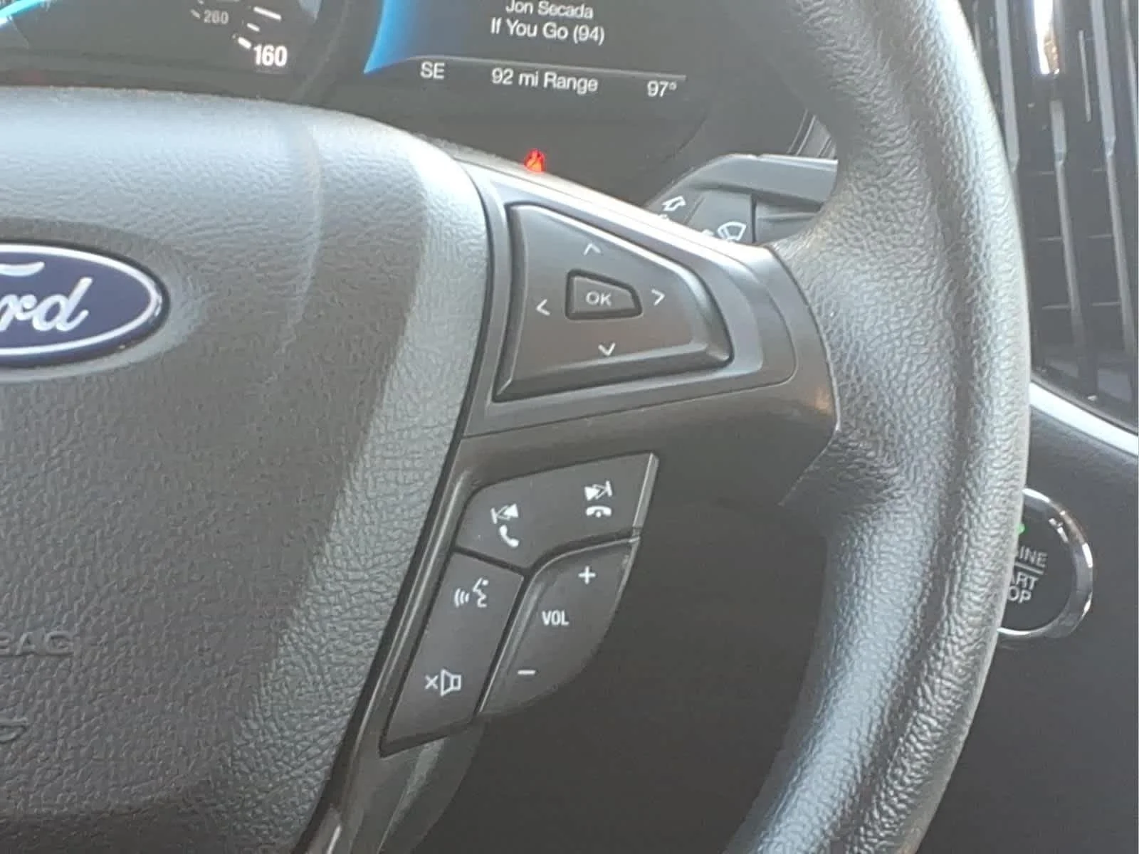 Used 2024 Agate Black Metallic Ford SE image 22