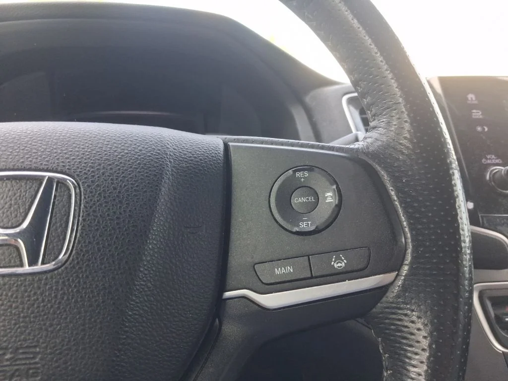 Used 2022  Honda EX-L image 29