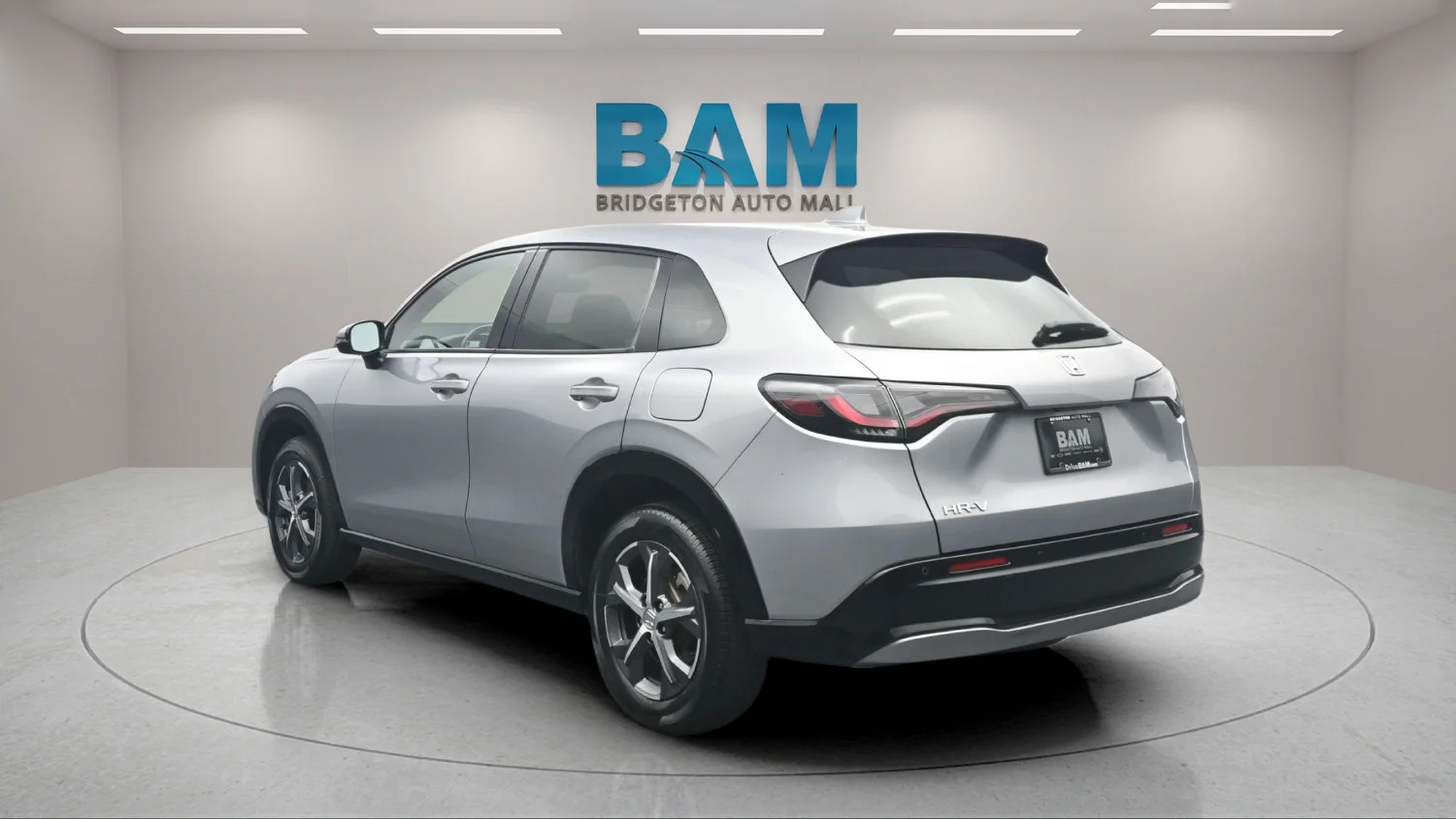 Used 2024 Silver Honda AWD EX-L image 2