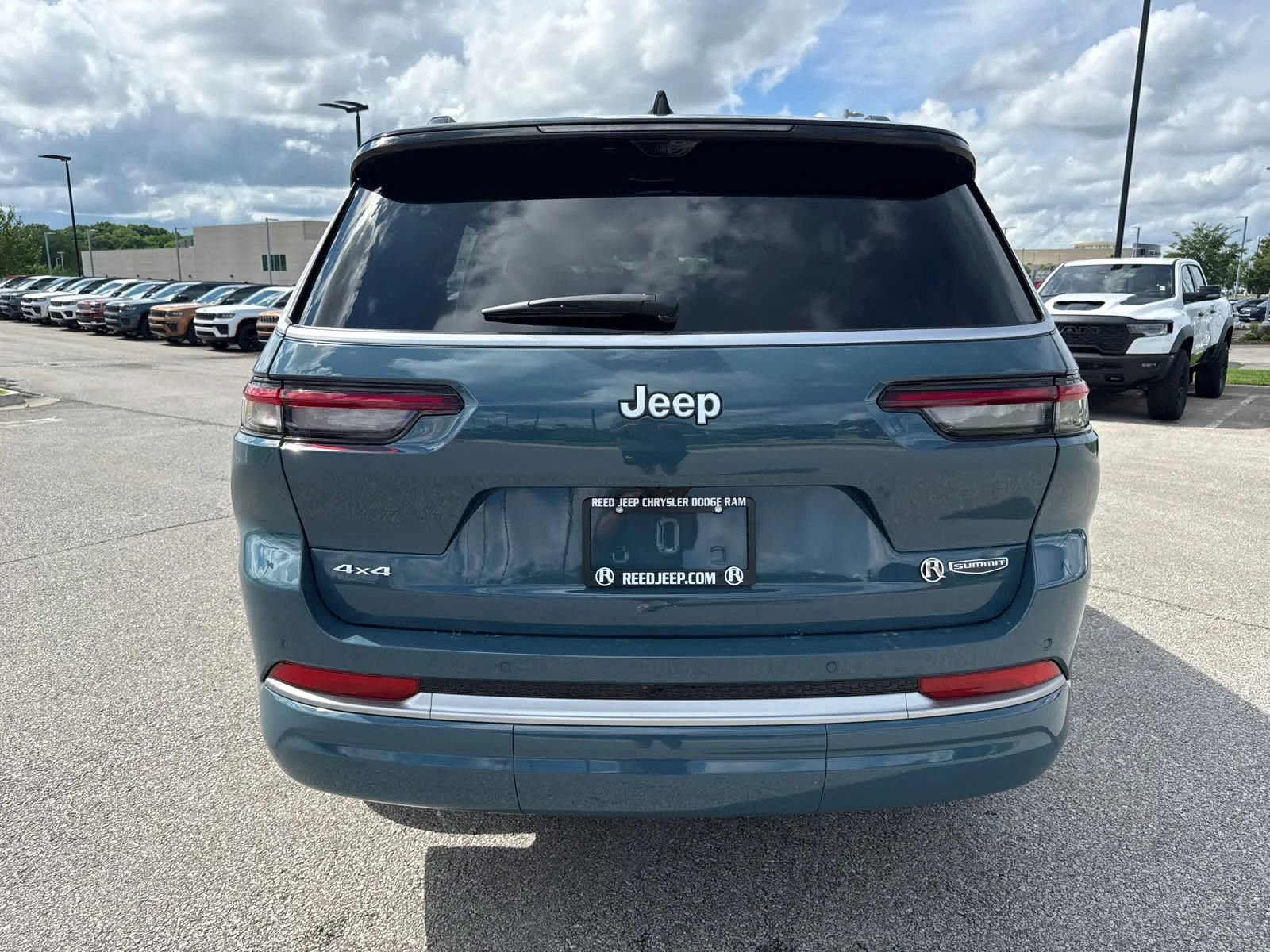New 2026 Steel Blue Exterior Paint Jeep Summit image 7