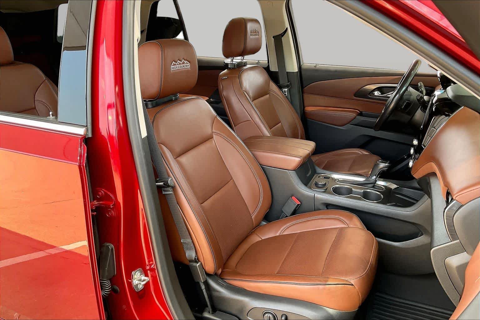 Used 2019 Cajun Red Tintcoat Chevrolet High Country image 9