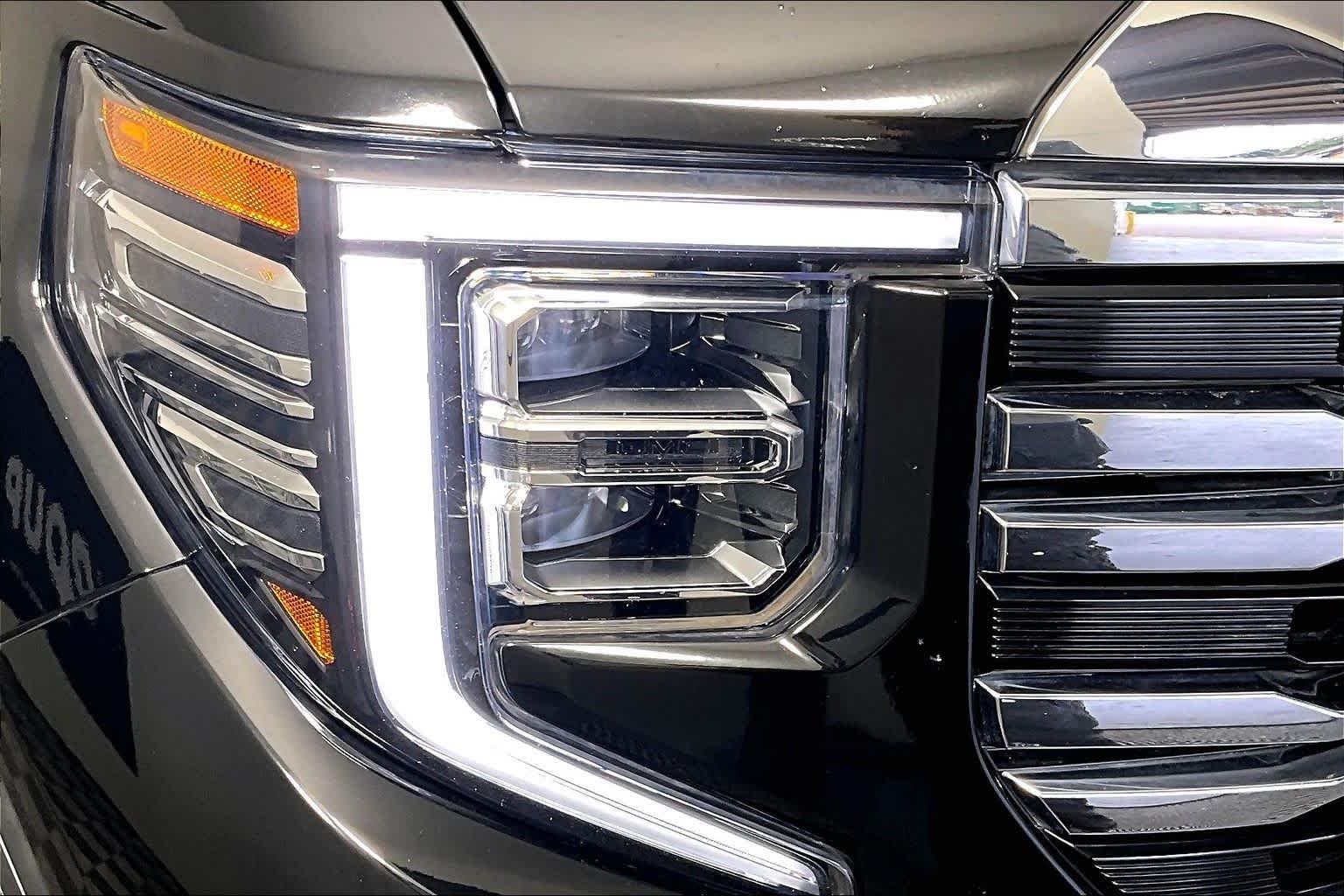 Certified Used 2022 Onyx Black GMC SLT image 27