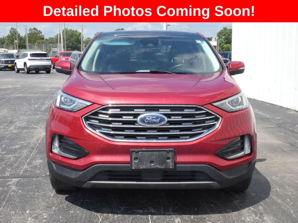 Used 2020 Red Ford SEL image 4