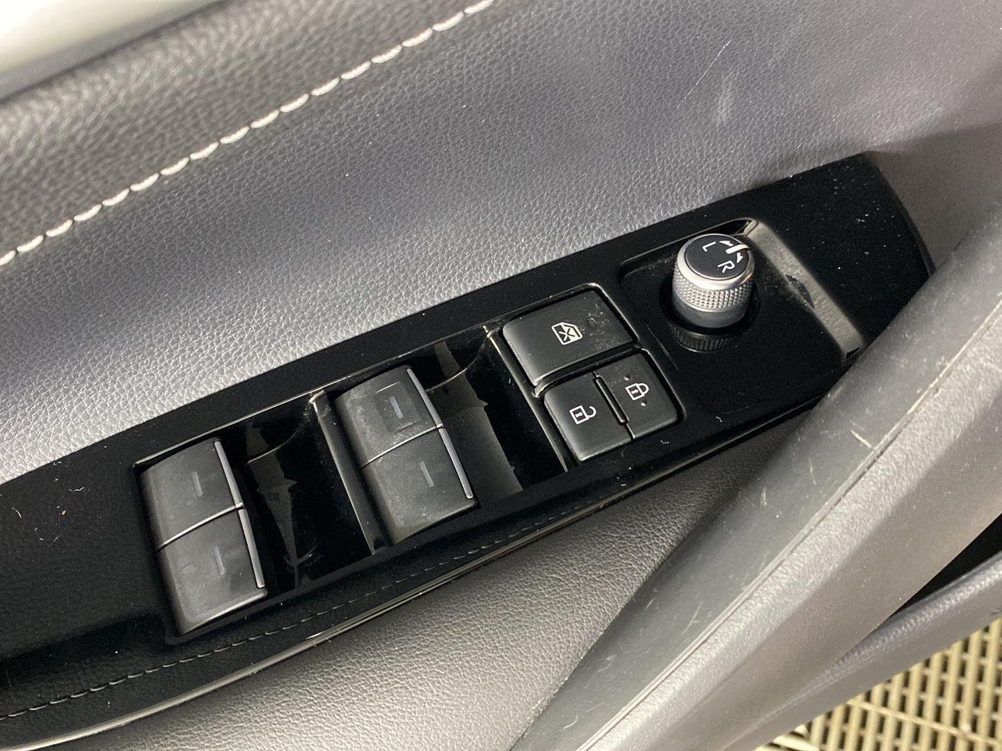 Used 2019 Classic Silver Metallic Toyota SE image 26