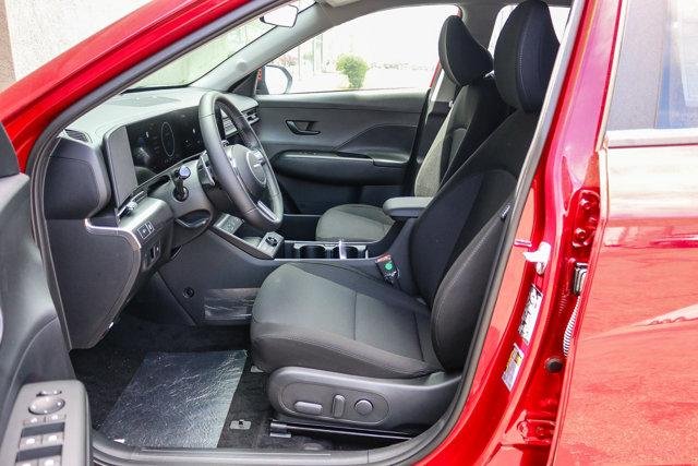 2025 Hyundai Kona EV SEL - Photo 19