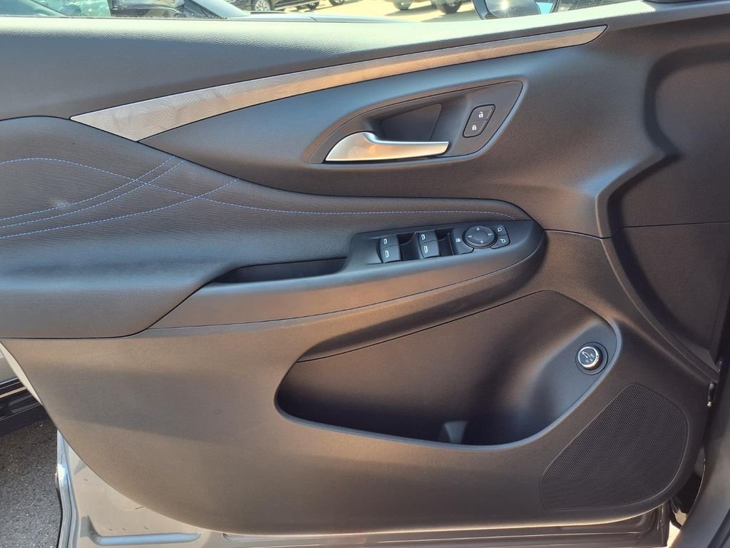 2026 Buick Envista Sport Touring - Photo 10