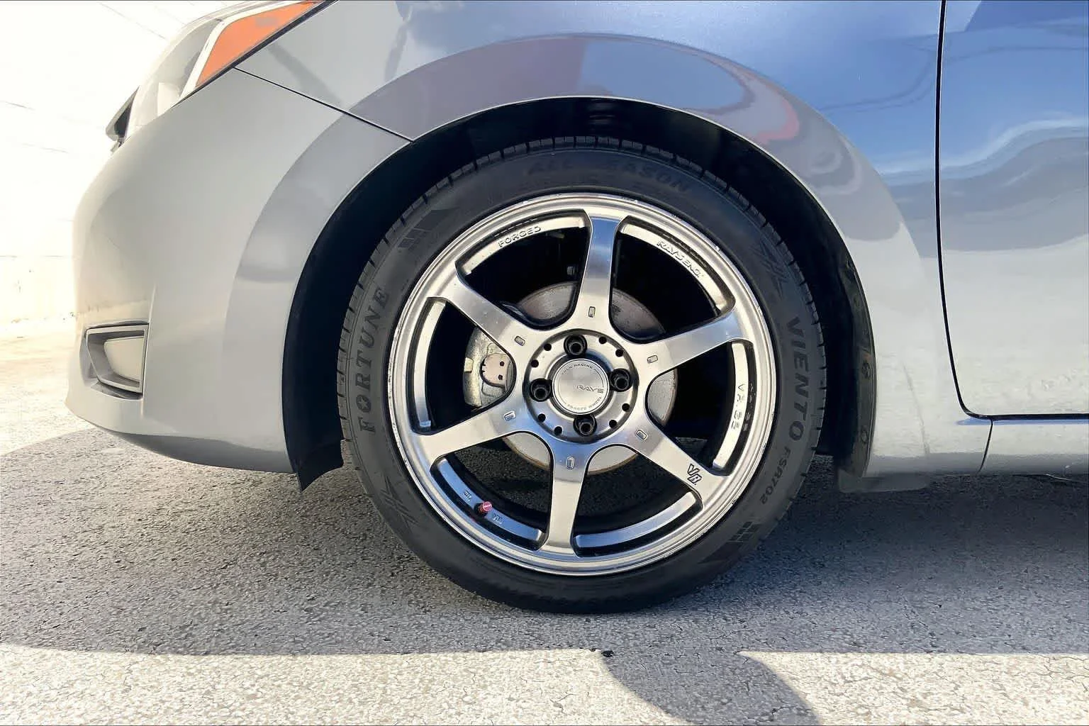 Used 2024  Nissan S image 8