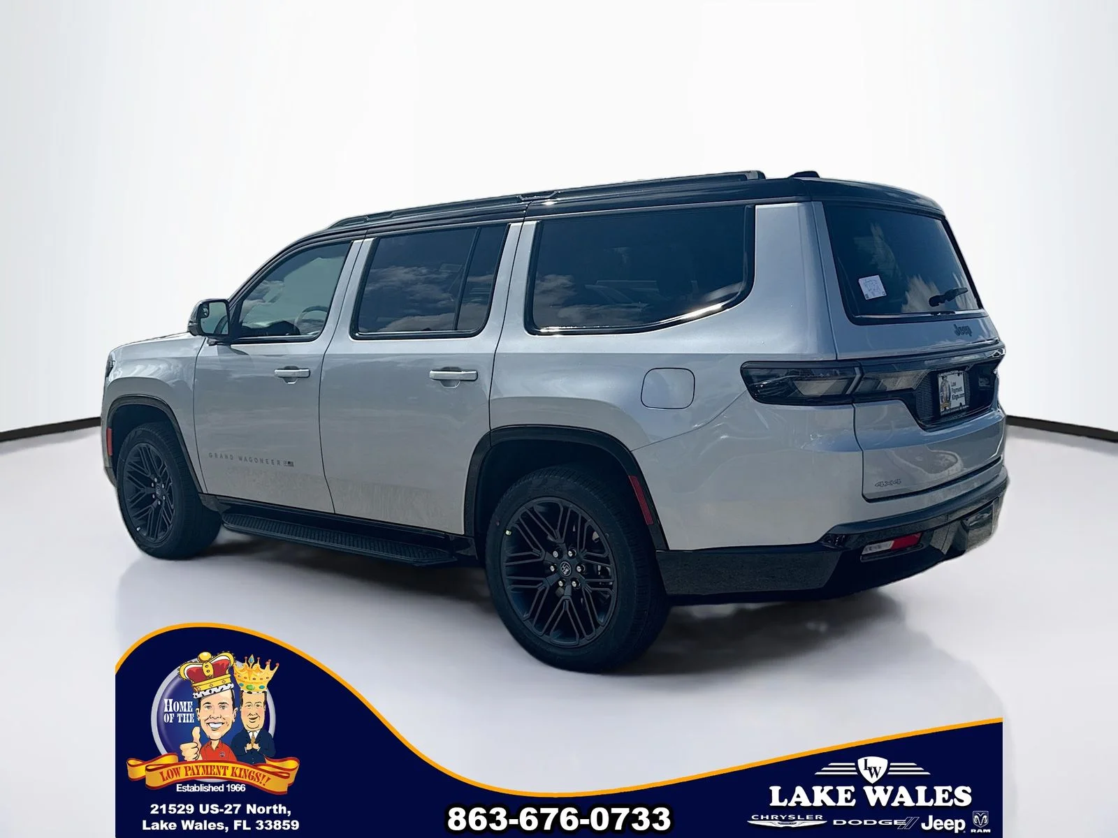 New 2026 Silver-Zynith Exterior Paint Jeep Grand Wagoneer image 4