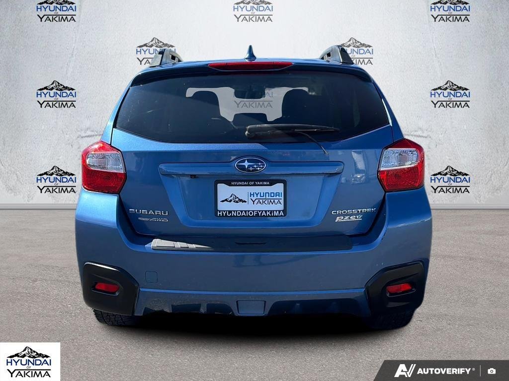 Used 2017 Quartz Blue Pearl Subaru Limited image 5