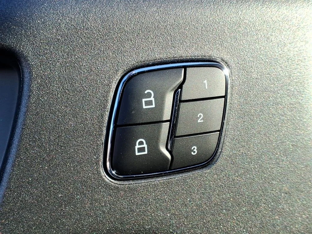 New 2026 Carbonized Gray Metallic Ford Badlands image 16