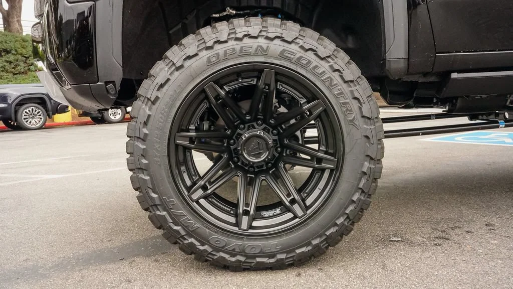 2026 GMC Sierra 2500HD Denali - Photo 10