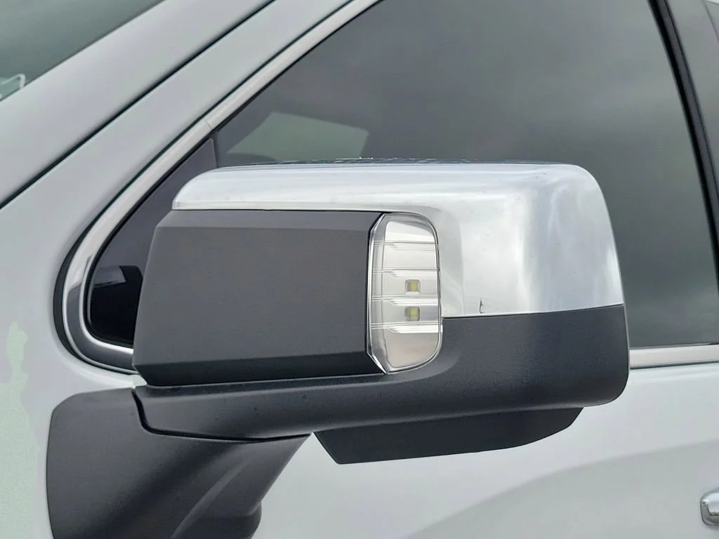 New 2026 Summit White GMC SLT image 19