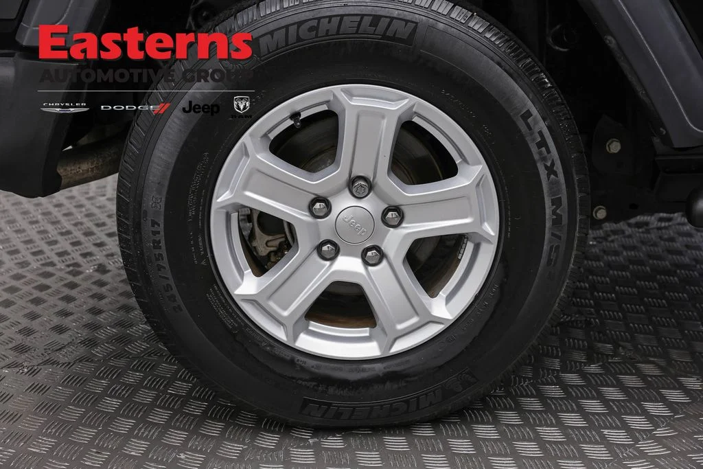 Certified Used 2020 Black Jeep Sport S image 30