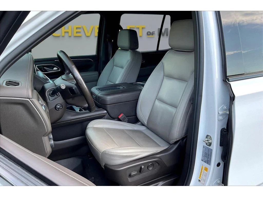 Used 2023 Summit White Chevrolet Z71 image 17