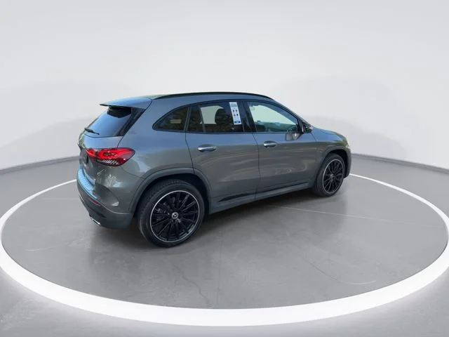 Used 2023  Mercedes-Benz GLA 250 image 8