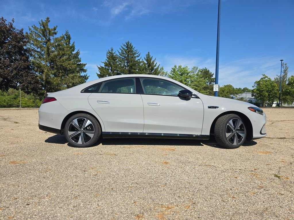 New 2027 MANUFAKTUR Alpine Grey Mercedes-Benz CLA 220 image 15