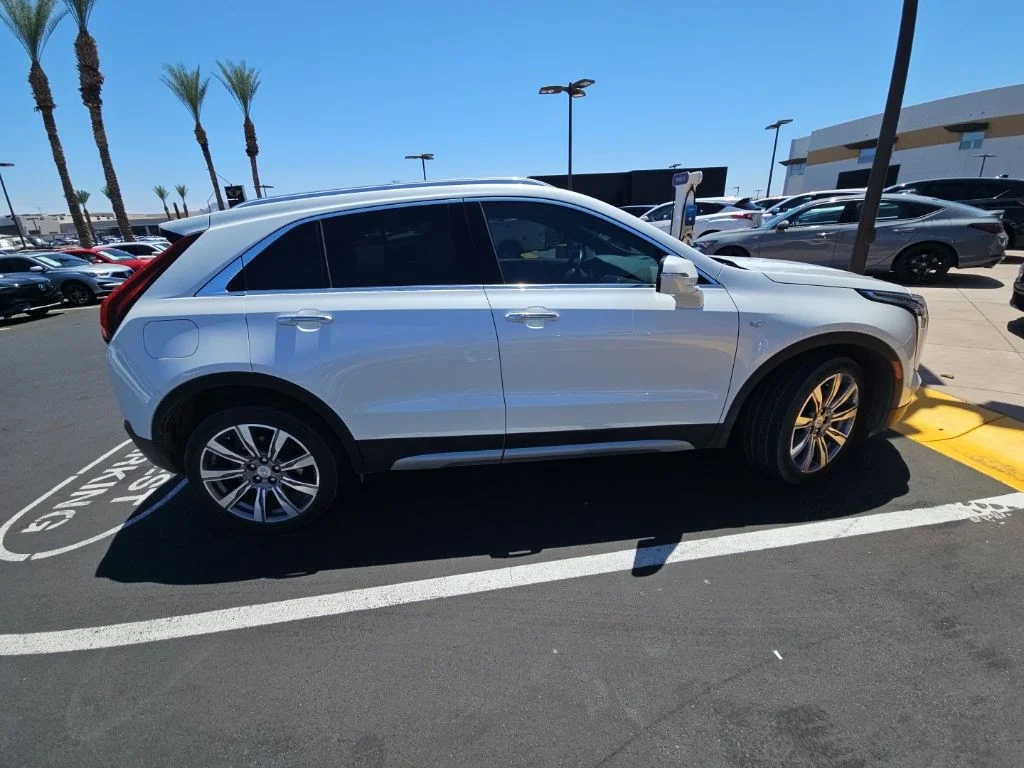 Used 2023 White Cadillac Premium Luxury image 6