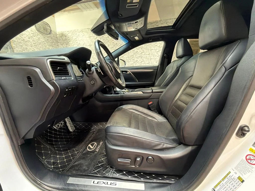 Used 2017 Ultra White Lexus 350 F Sport image 19
