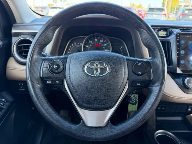 Used 2013 Spruce Mica Toyota XLE image 19
